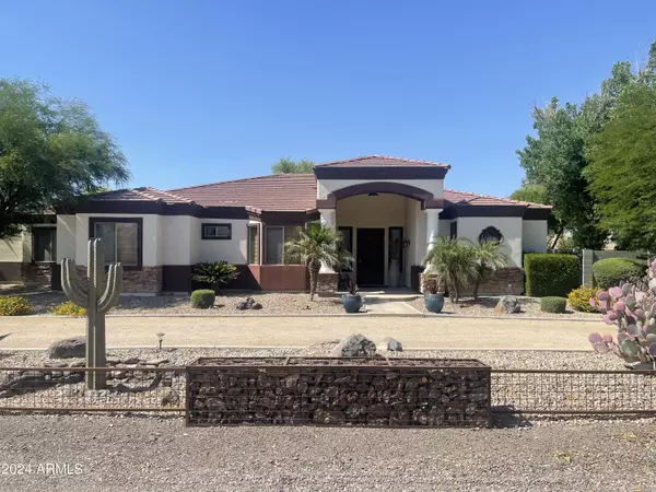 2770 E MAGNOLIA Drive, Gilbert, AZ 85298