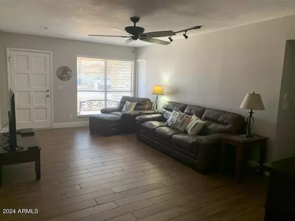 Glendale, AZ 85308,3833 W WAGONER Road