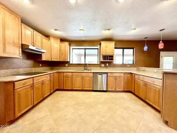 Peoria, AZ 85381,7725 W DREYFUS Drive