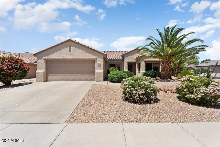 17622 N EAGLE CREST Drive, Surprise, AZ 85374