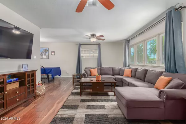 Phoenix, AZ 85015,1716 W MITCHELL Drive