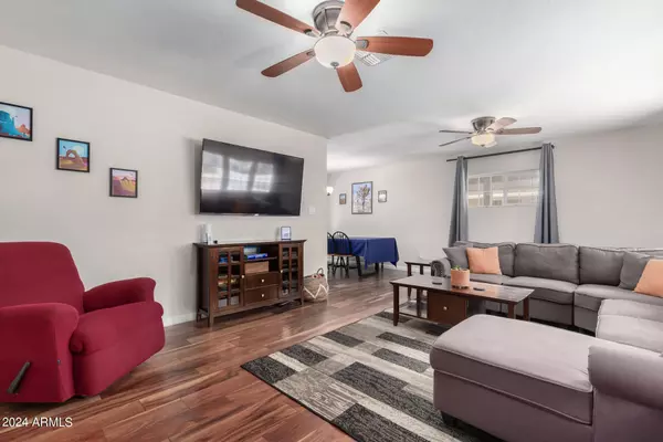 Phoenix, AZ 85015,1716 W MITCHELL Drive