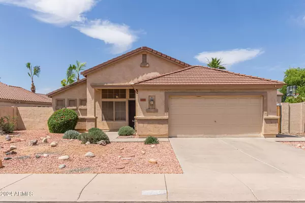 1026 W PAGE Avenue,  Gilbert,  AZ 85233