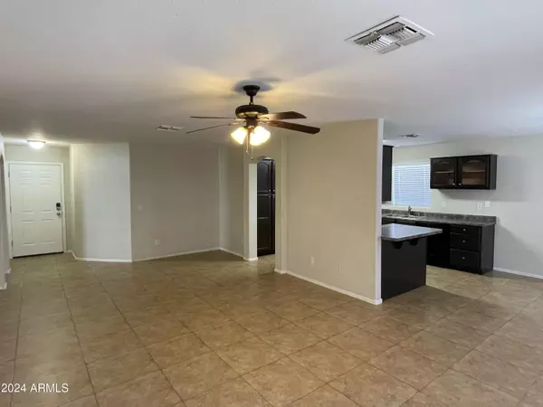 Phoenix, AZ 85041,1124 W BURGESS Lane
