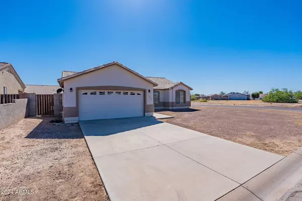 10253 W Fernando Drive, Arizona City, AZ 85123