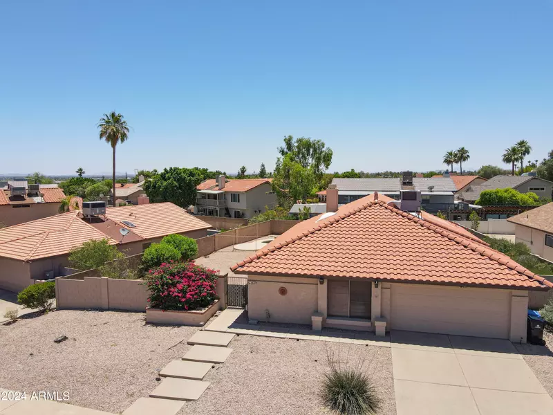 4627 E CARMEN Street, Phoenix, AZ 85044