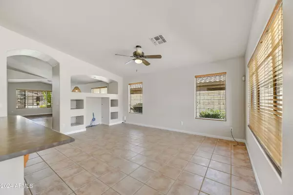 Scottsdale, AZ 85254,5027 E CHARLESTON Avenue