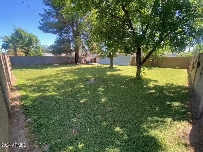 2942 N 47TH Place, Phoenix, AZ 85018