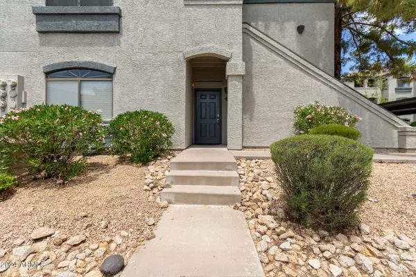 Scottsdale, AZ 85260,15095 N THOMPSON PEAK Parkway #1057