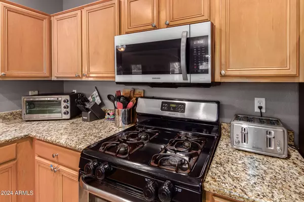 Gilbert, AZ 85233,905 W PINON Avenue