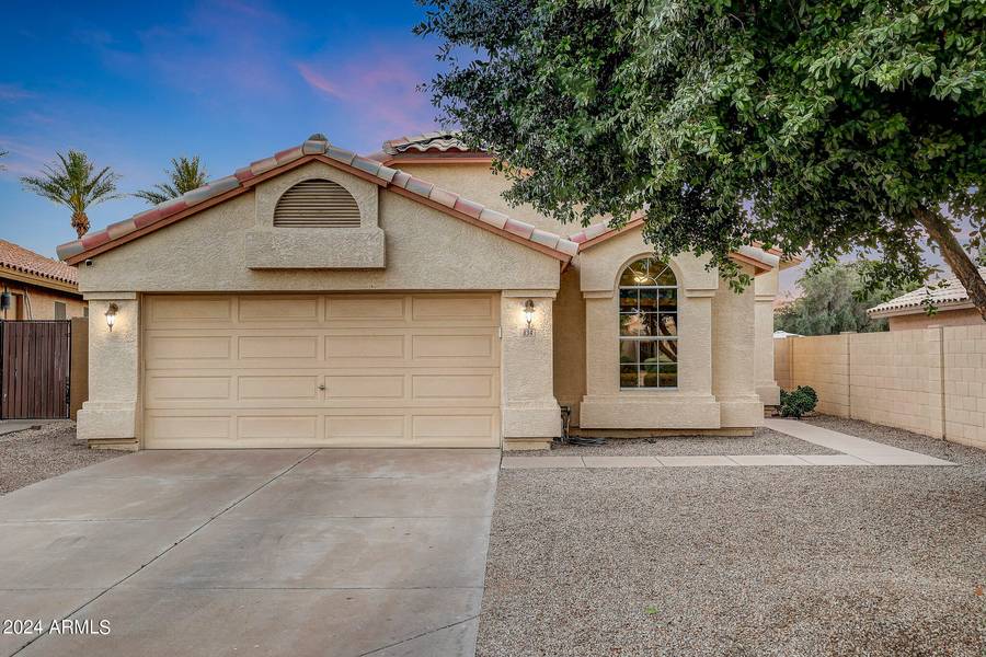 834 N COLE Court, Gilbert, AZ 85234