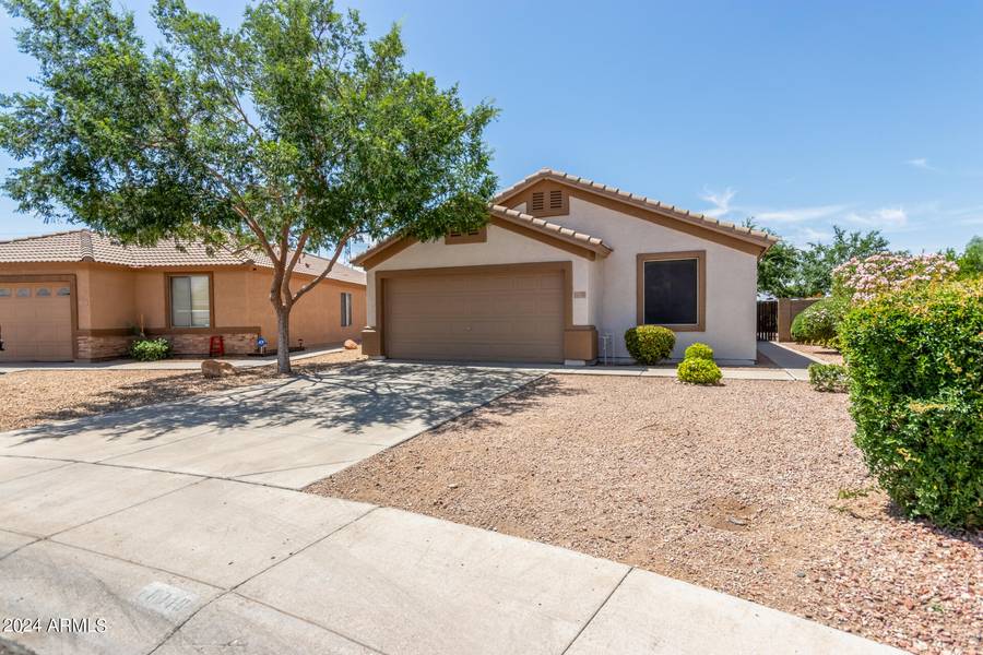 16948 N BRIARWOOD Drive, Surprise, AZ 85378