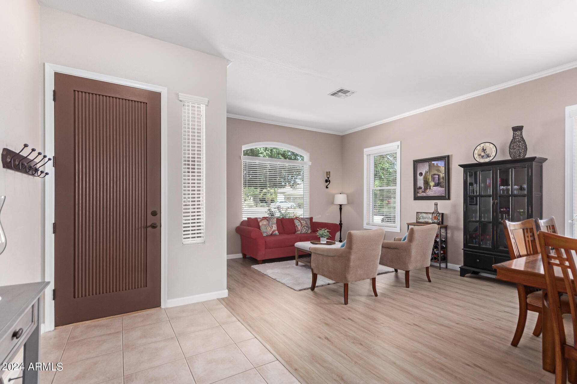 Chandler, AZ 85248,5122 S FERN Court