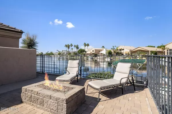 Gilbert, AZ 85233,1402 W Lake Mirage Court