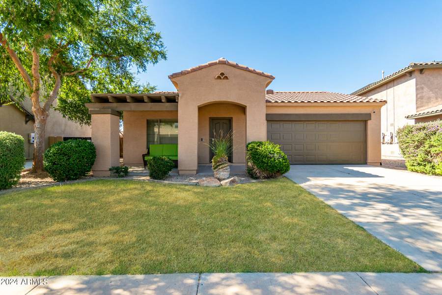 15926 W BANFF Lane, Surprise, AZ 85379