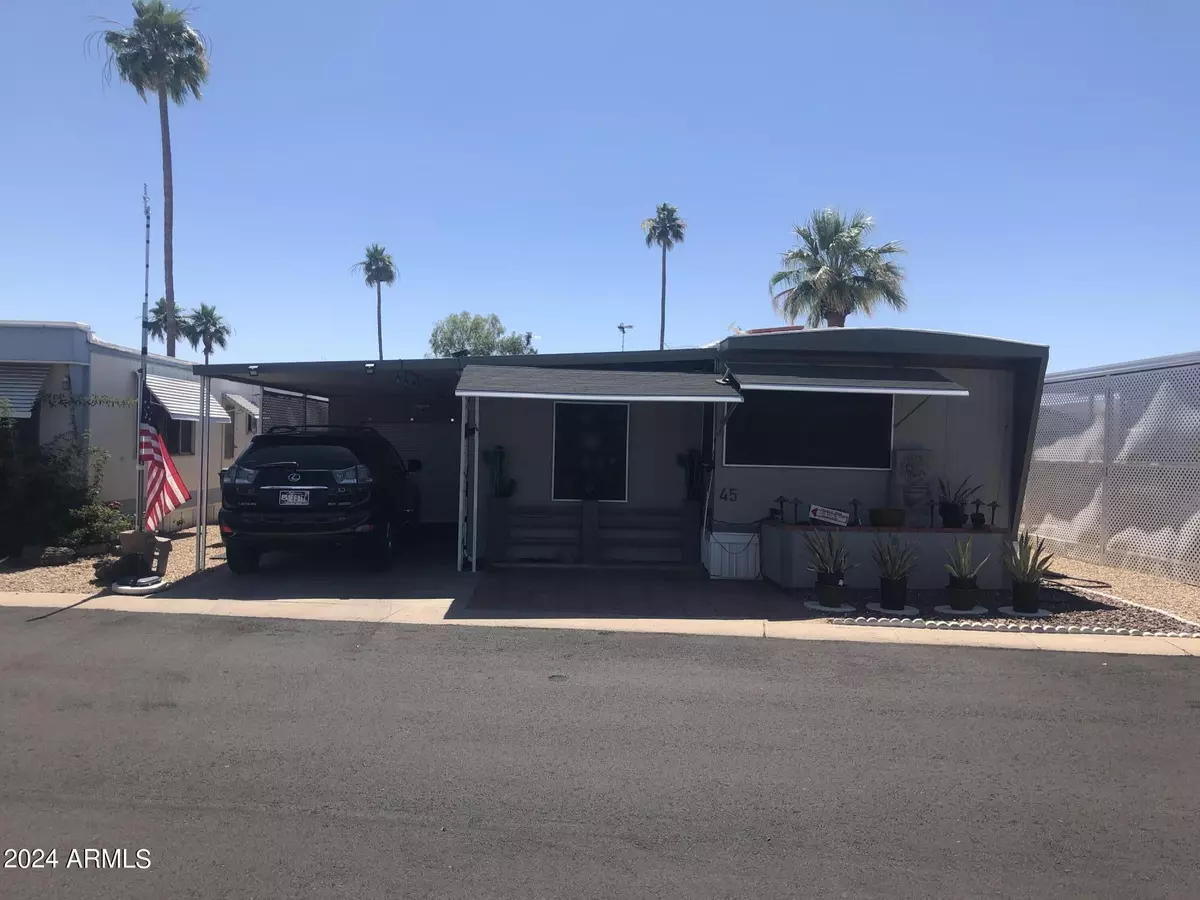 Phoenix, AZ 85032,2524 E Contention Mine Road #45