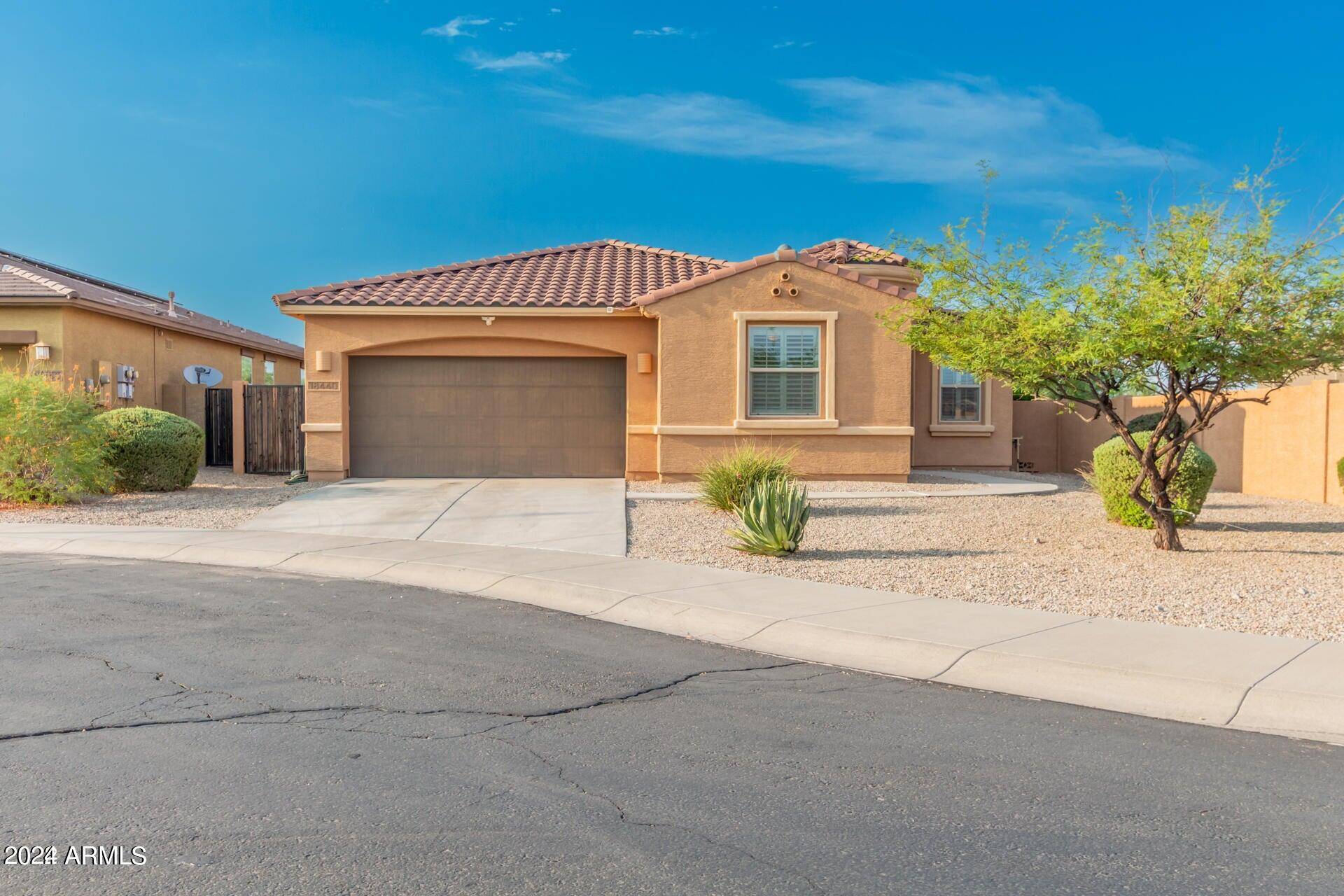 18440 W WIND SONG Avenue, Goodyear, AZ 85338