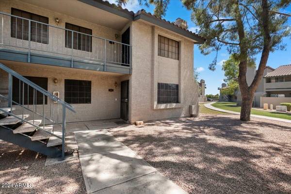 Mesa, AZ 85210,533 W GUADALUPE Road #1055