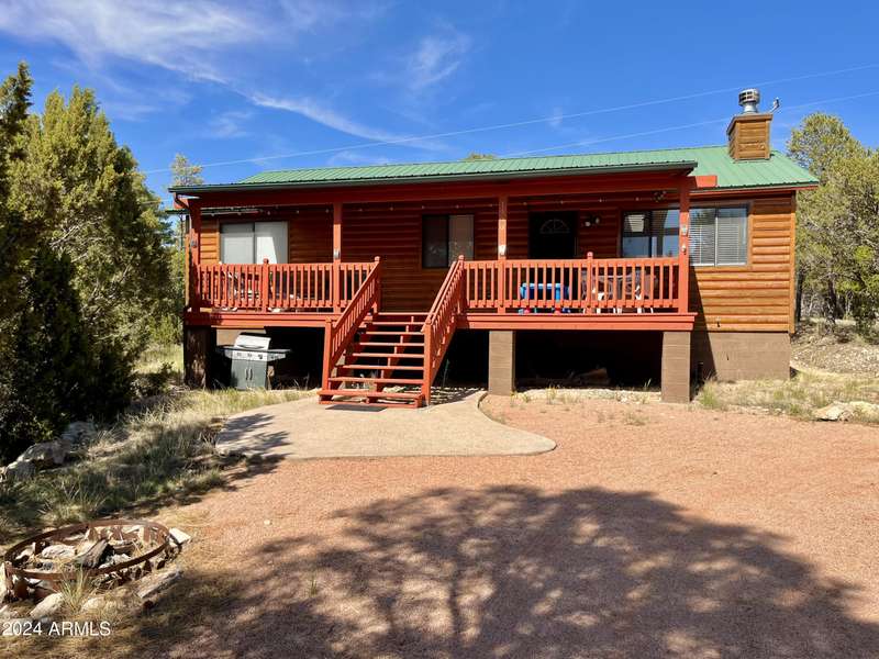 1990 RED DEER Run, Overgaard, AZ 85933