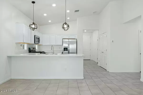 Phoenix, AZ 85041,6322 S 34TH Lane