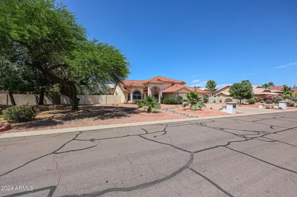 Phoenix, AZ 85083,4950 W Desert Hollow Drive