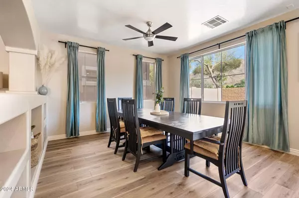 Phoenix, AZ 85045,304 W MOUNTAIN SAGE Drive