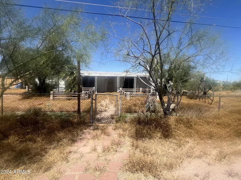 1550 S Conestoga Road, Apache Junction, AZ 85119