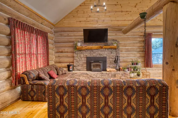 Vernon, AZ 85940,104 N 3114 --