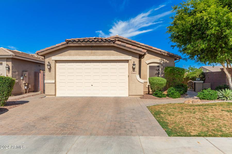 42227 N TULIP TREE Street, Queen Creek, AZ 85140