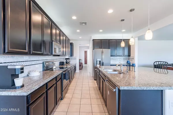 15572 W Sierra Street Surprise, AZ 85379