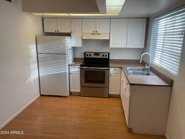 Mesa, AZ 85201,45 N Phyllis -- #Apt 210