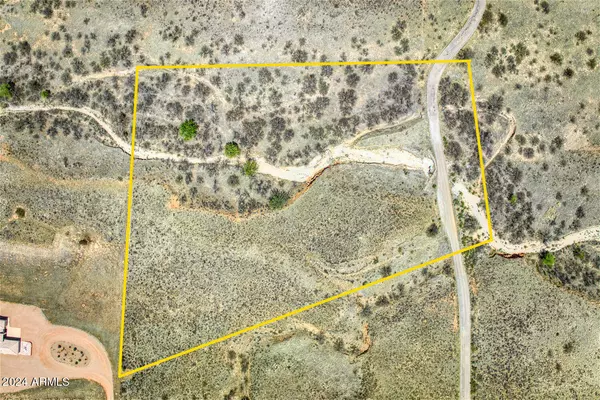 S Oakridge Drive #G, Hereford, AZ 85615