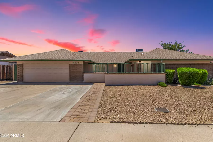 4231 W ANGELA Drive, Glendale, AZ 85308