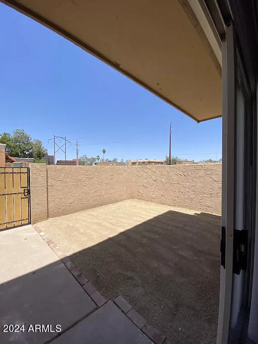 Phoenix, AZ 85040,4530 E RIVERSIDE Street