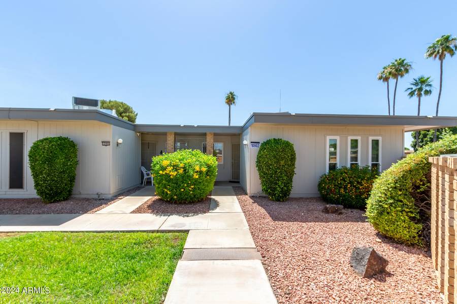 10902 W Coggins Drive, Sun City, AZ 85351