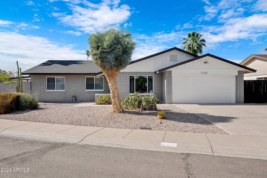 2330 E HERMOSA Drive, Tempe, AZ 85282