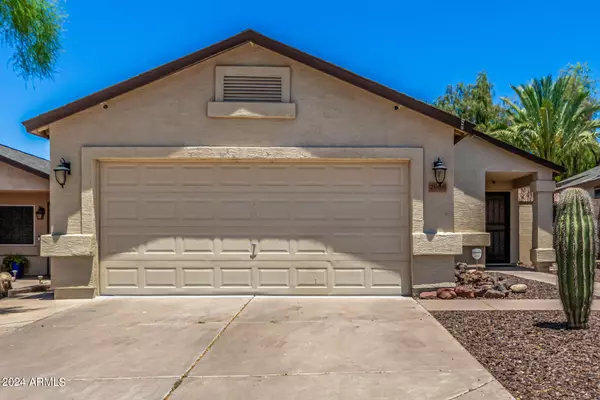 Phoenix, AZ 85027,2908 W ROSS Avenue