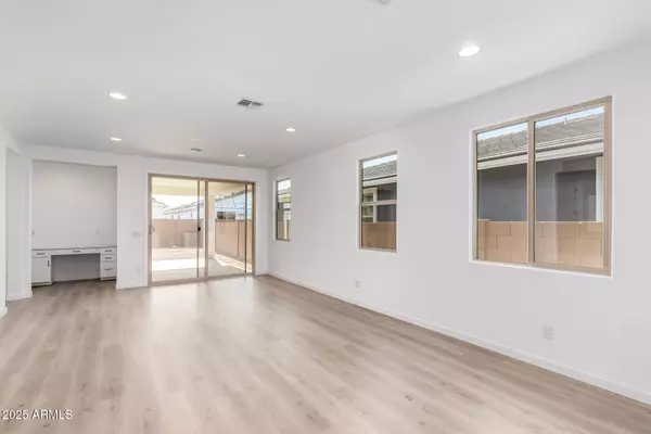 Maricopa, AZ 85138,40075 W ELM Drive