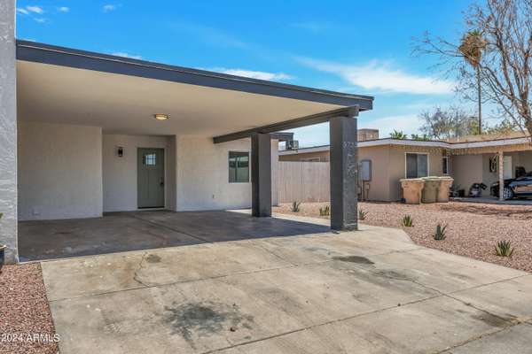 Glendale, AZ 85303,5733 N 69TH Avenue N