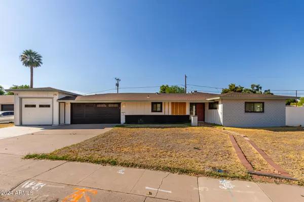 126 E NORTHERN Avenue, Phoenix, AZ 85020