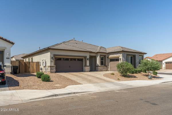 Glendale, AZ 85307,12702 W SIERRA VISTA Drive