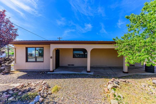 Huachuca City, AZ 85616,126 E APACHE Street