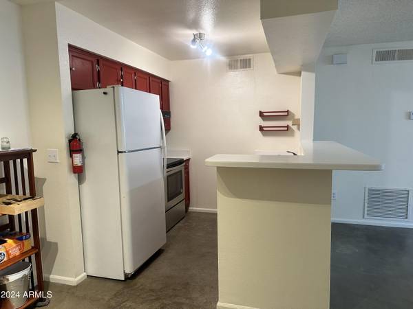 Mesa, AZ 85210,533 W GUADALUPE Road #1027