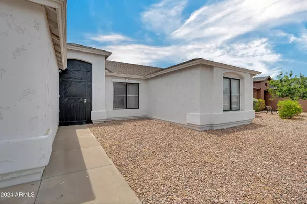 Casa Grande, AZ 85122,1323 E SILVERBRUSH Trail