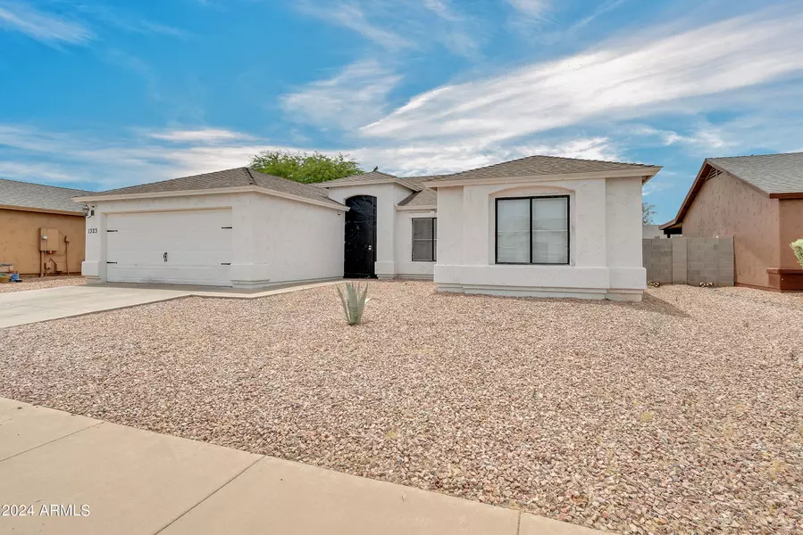 1323 E SILVERBRUSH Trail, Casa Grande, AZ 85122