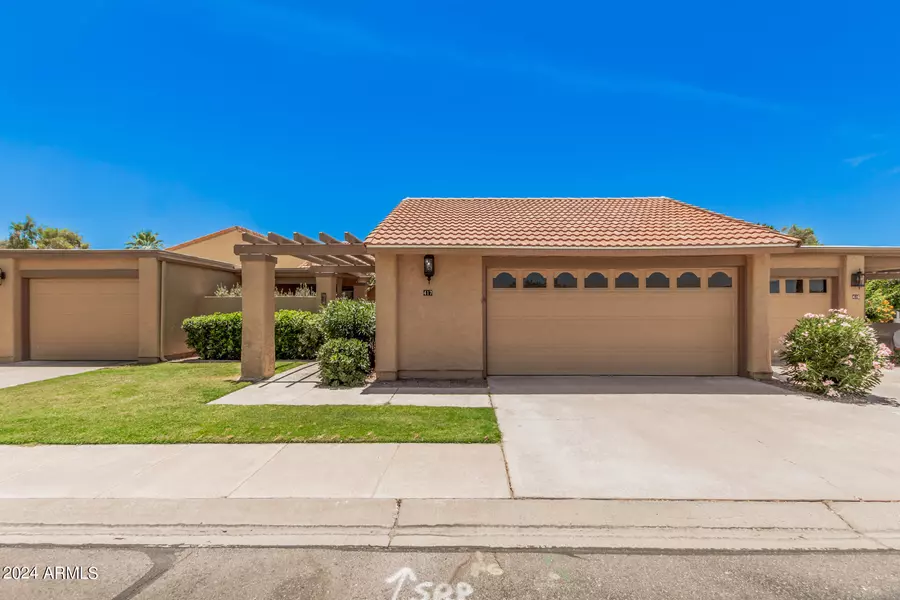 417 LEISURE WORLD --, Mesa, AZ 85206