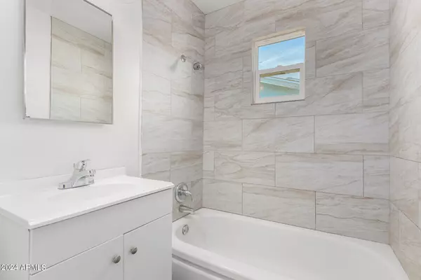 573 W WILSON Avenue,  Coolidge,  AZ 85128