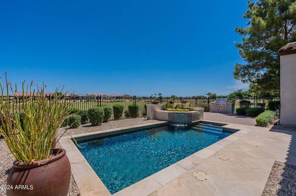 600 E Peach Tree Street, Queen Creek, AZ 85140