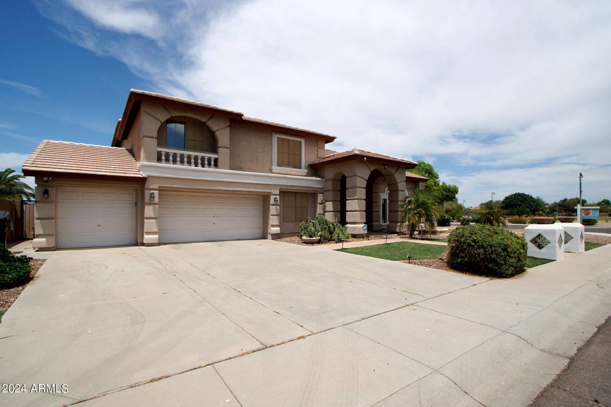 Chandler, AZ 85249,1490 E CRESCENT Way