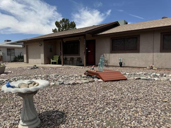 Apache Junction, AZ 85120,518 S SILVER Drive